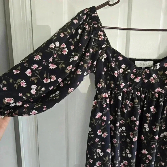 WAYF black and floral baby doll dress puff sleeve sz XS/S - Picture 9 of 14